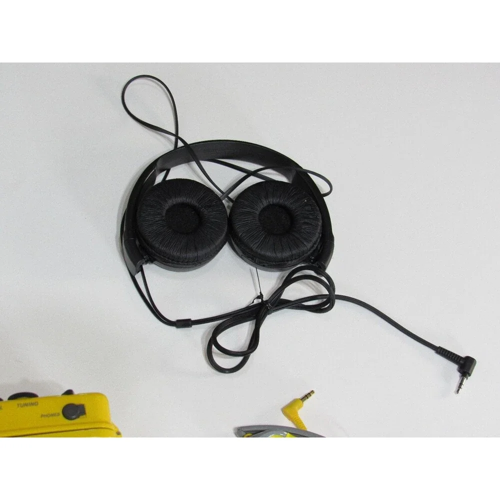 Sony Walkman WM-SXF32 Yellow Gray Portable AM/FM Cassette Player & Headphones